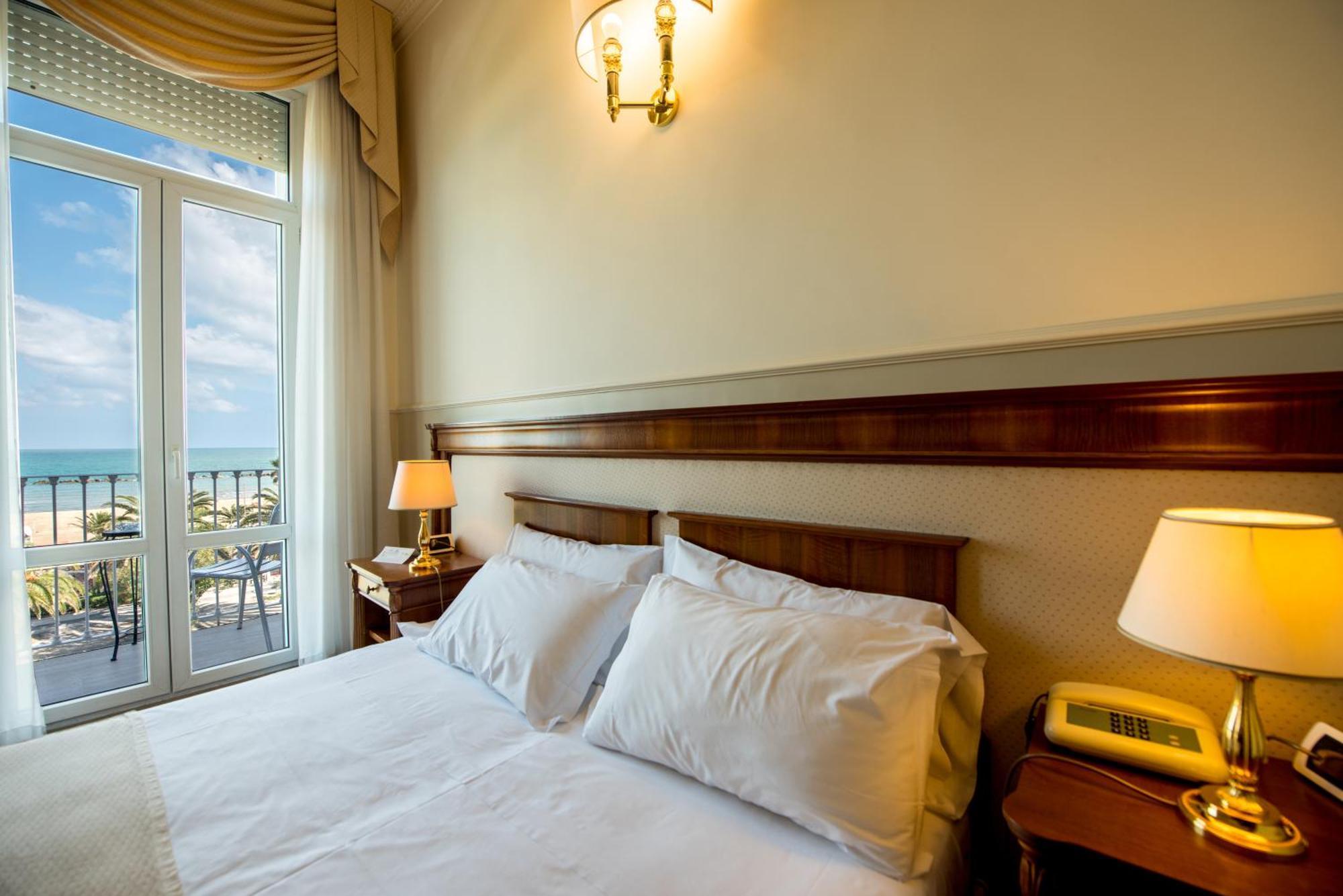 Hotel Progresso San Benedetto del Tronto Exterior photo