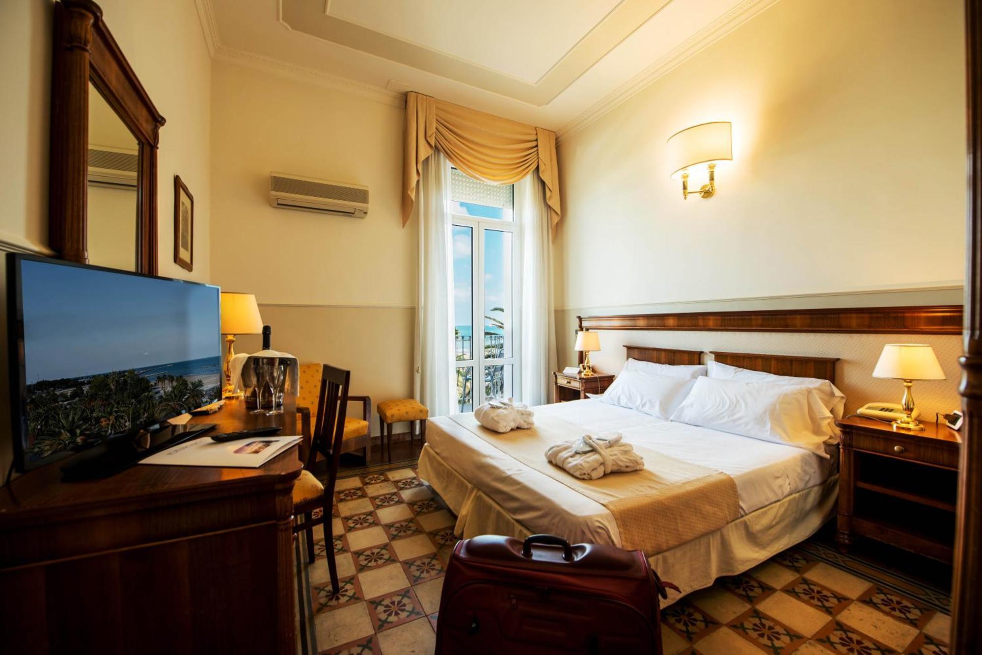 Hotel Progresso San Benedetto del Tronto Exterior photo